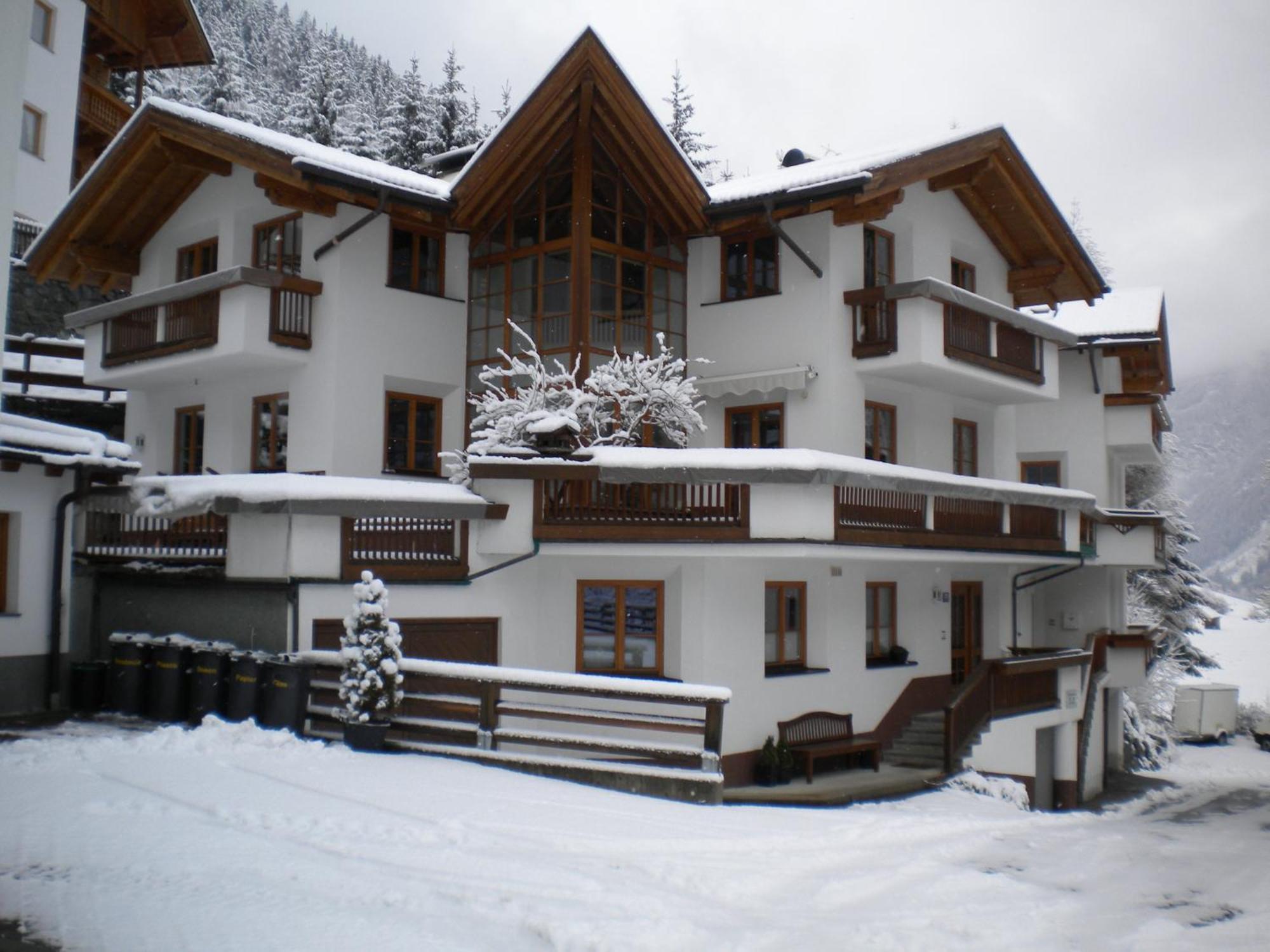 Apart Christa Kaunertal Luaran gambar